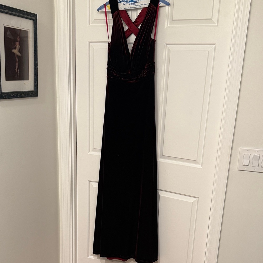 Elegant Burgundy Evening Gown